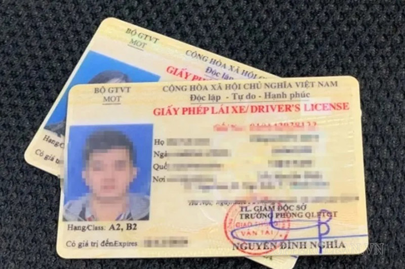 Driver license có nghĩa là giấy phép lái xe